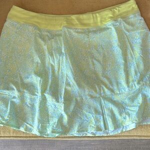 Tasc Golf/tennis/pickleball skirt size L